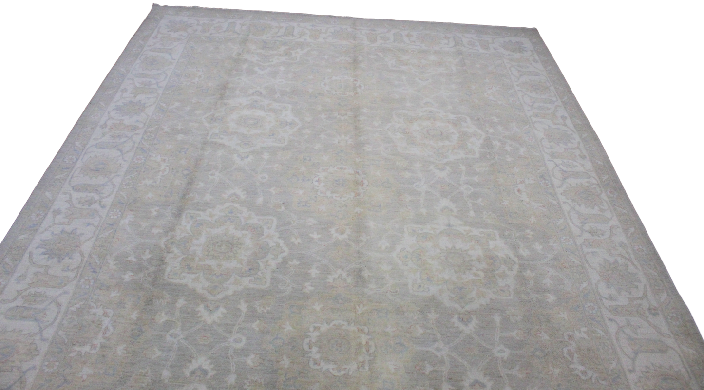 Ivory Reverence - Hand-Knotted Oushak Rug from Afghanistan (7.9 × 9.7 ft) - 32