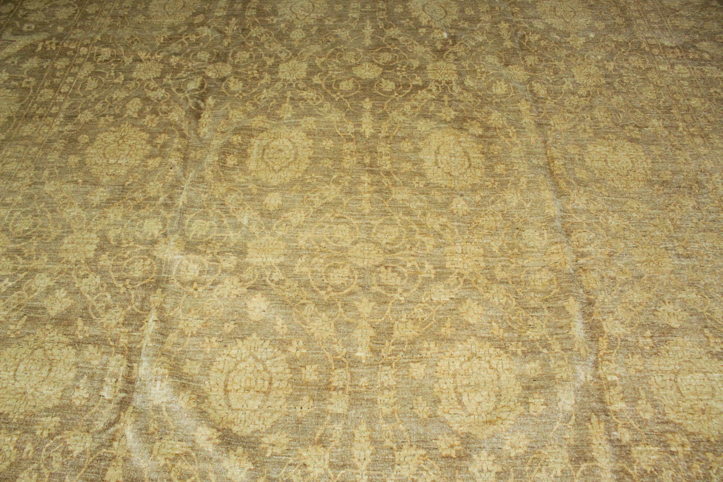 Pakistani Oushak carpet