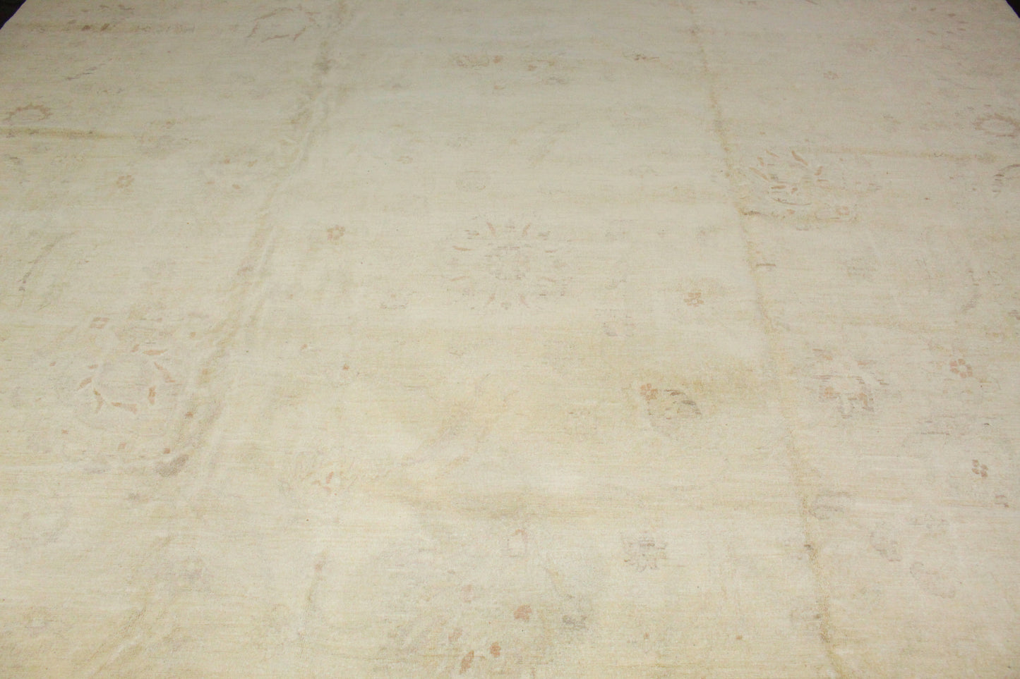 Woolen Knotted Rugs Pakistan