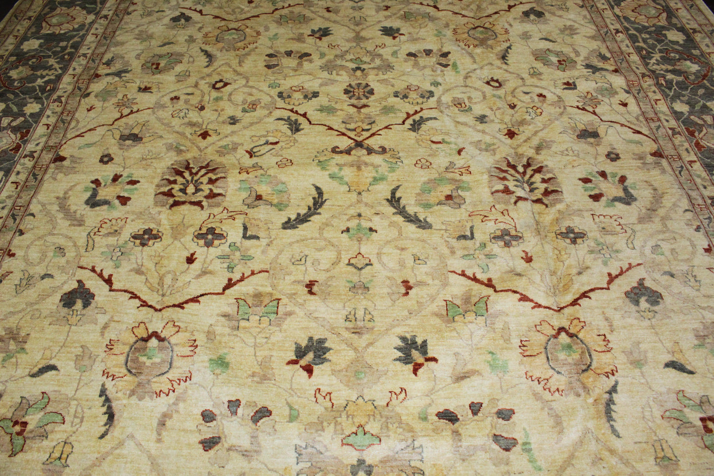 Hand-knotted wool rug 12x15