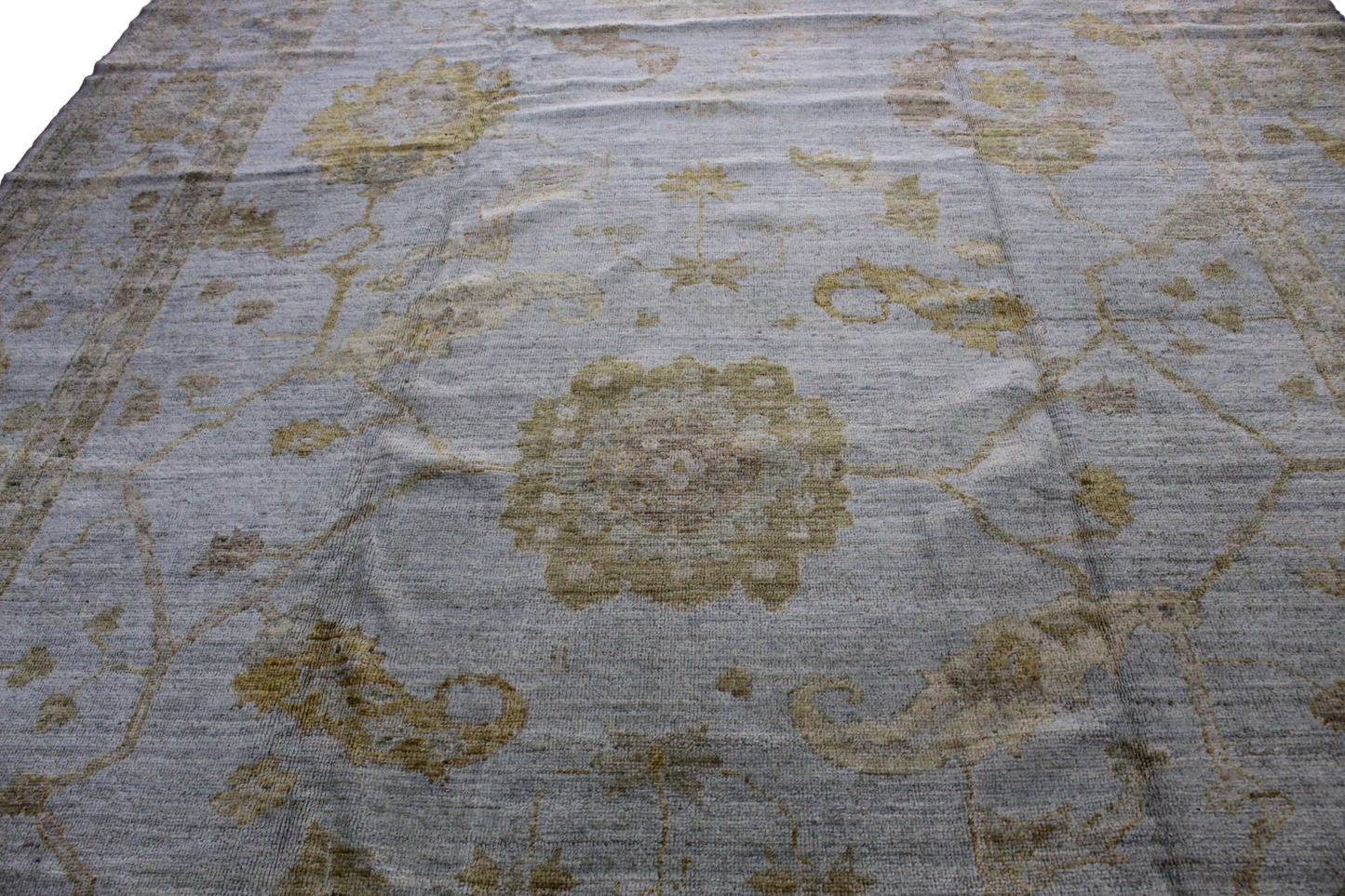oversized floral medallion rugs